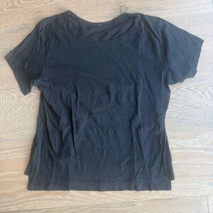 Lululemon black tshirt